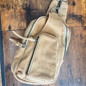 FREE PEOPLE HUDSON SLING SUEDE LEATHER CROSSBODY BAG BEIGE
